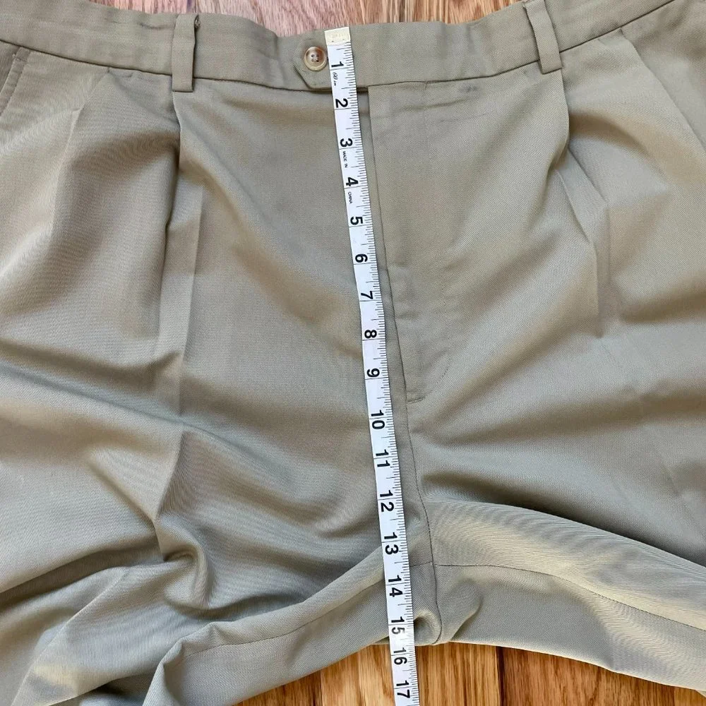 IZOD Dress Pants Trousers Chino Pleated Cuffs Men’s Size 40/32 - Picture 9 of 11